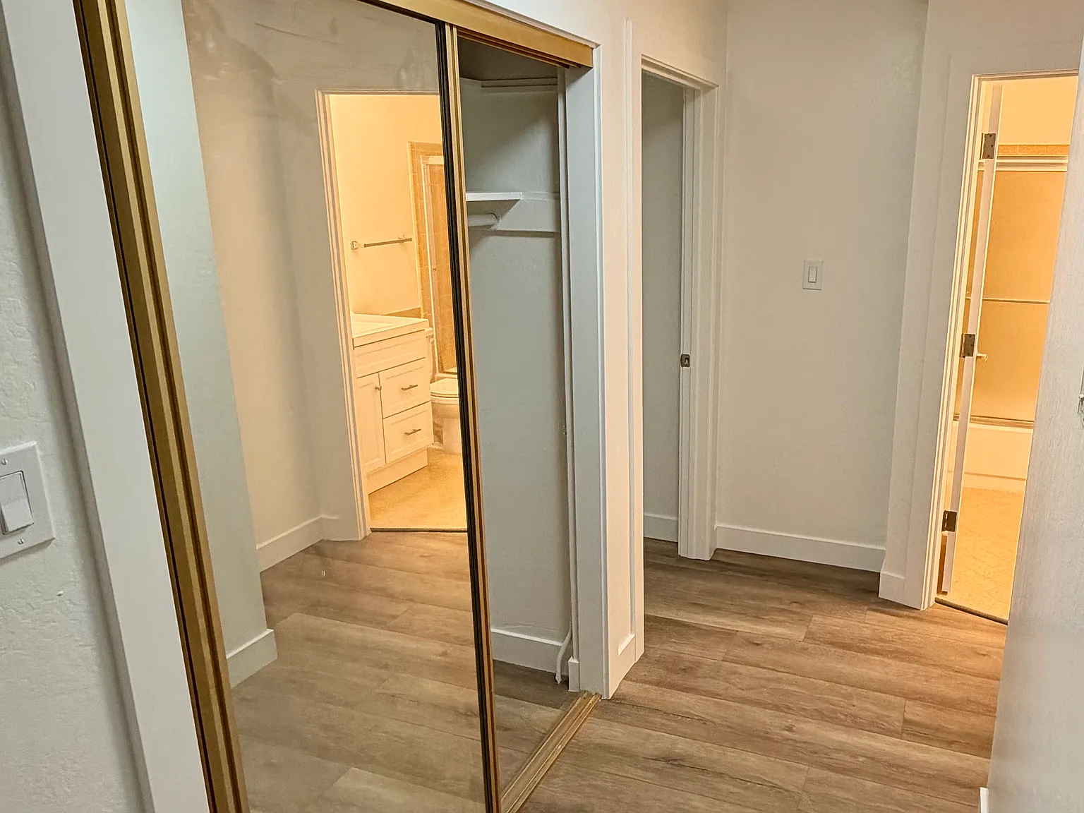 1 bed, 700 sqft, $6,495 — Photo 2