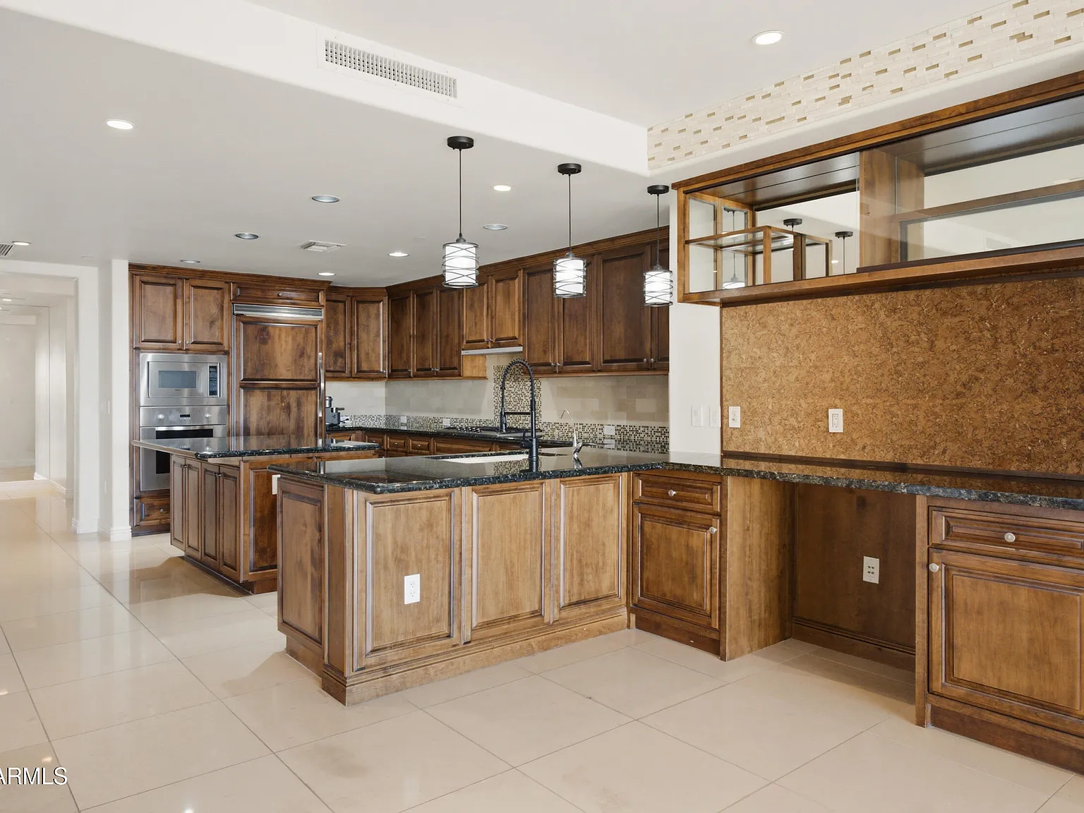 2 bed, 2.5 bath, 2102 sqft, $7,200 — Photo 2