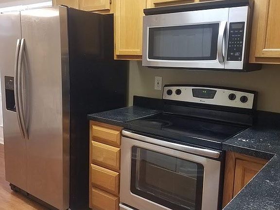 4th image of 4090 Beaver Oaks Dr