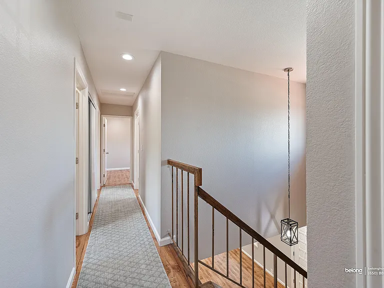 3661 Slopeview Dr — Photo 38