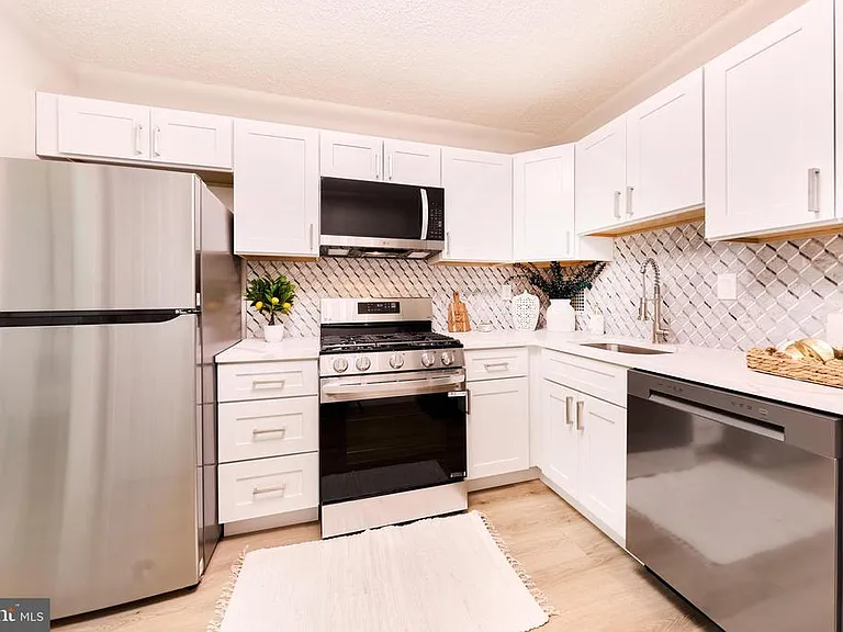 3705 S George Mason Dr #1718S — Photo 2