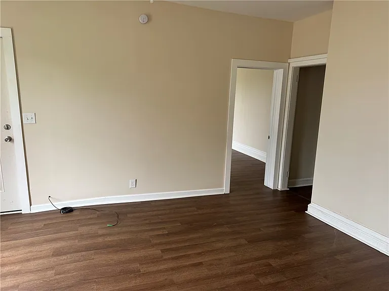 513 S Main St — Photo 5