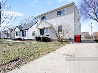 29731 Quinkert St, Roseville, MI