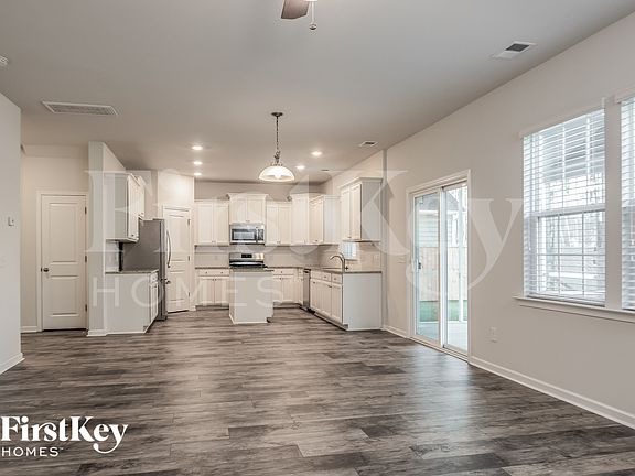 2nd image of 272 Witch Hazel St