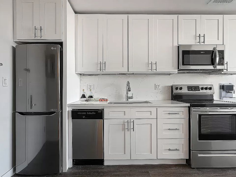 1st image of 38-11 31st St #4F
