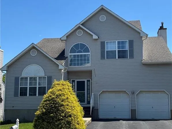 12 Colmart Way, Bridgewater, NJ 08807