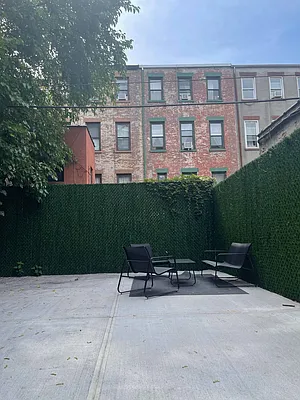 Rented by Yup Realty LLC | media 31