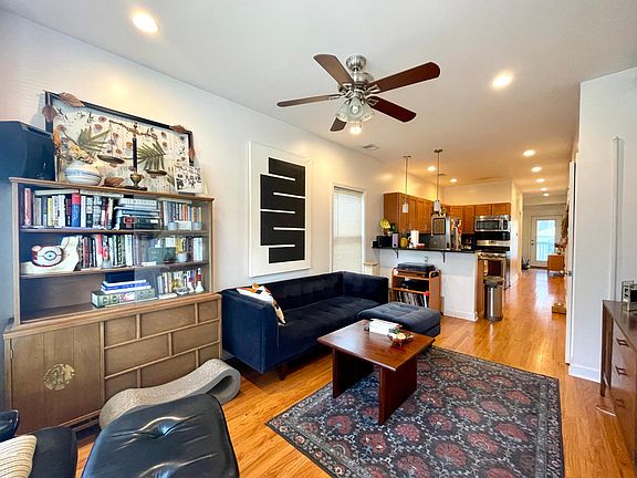4th image of 3505 W Diversey Ave #1