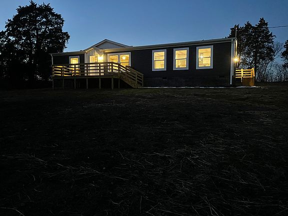 2nd image of 121 Rhea Cir