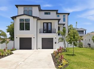 4019 Harrisburg St NE, Saint Petersburg, FL 33703