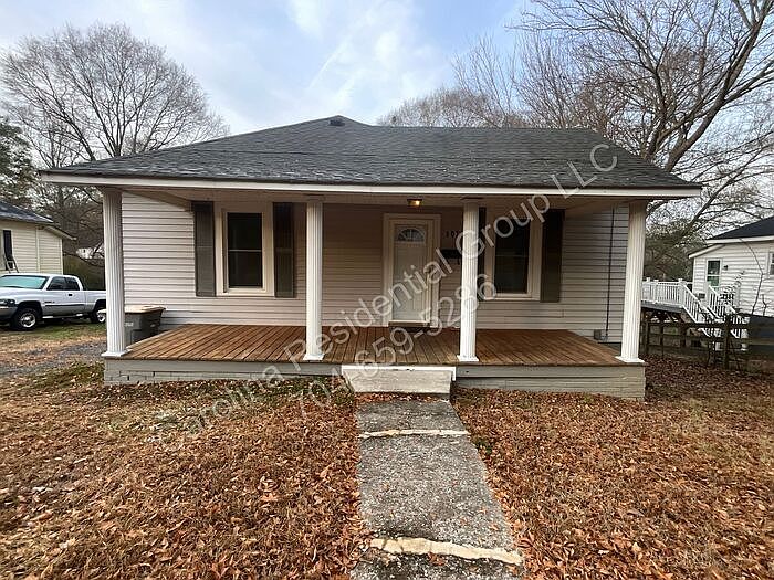1st image of 607 Forest Ave