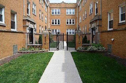 1st image of 4851 N Wolcott Ave APT 1E