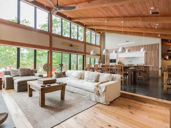 Lot 1 Living Room 2 Photo