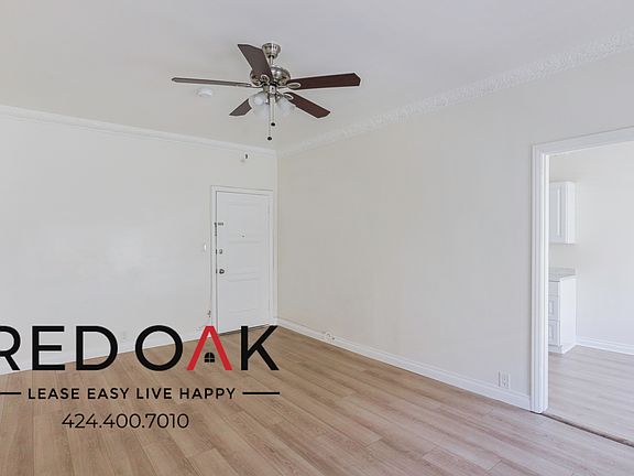 4th image of 724 S Mariposa Ave #203