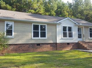 1506 Shirley Rd, Hodges, SC 29653