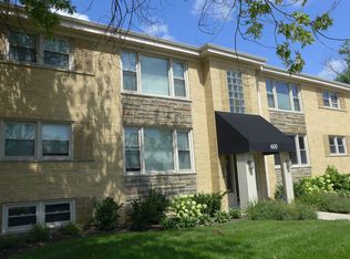 600 Higgins Rd #2, Park Ridge, IL 60068