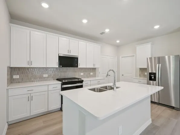 512 Cottner Dr, McKinney, TX 75071