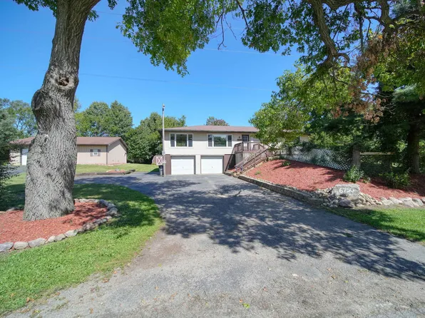 6750 Smith Rd, Jackson, MI 49201
