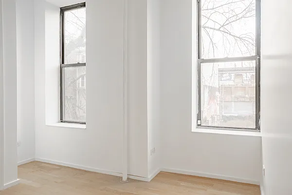 Rented by MySpaceNYC | media 28