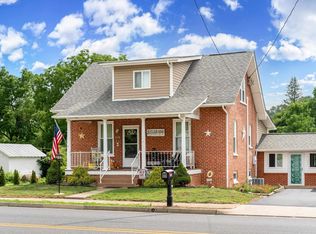 210 Draft Ave, Stuarts Draft, VA 24477