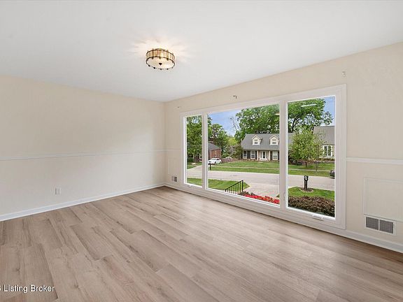 3rd image of 3602 Eastside Dr