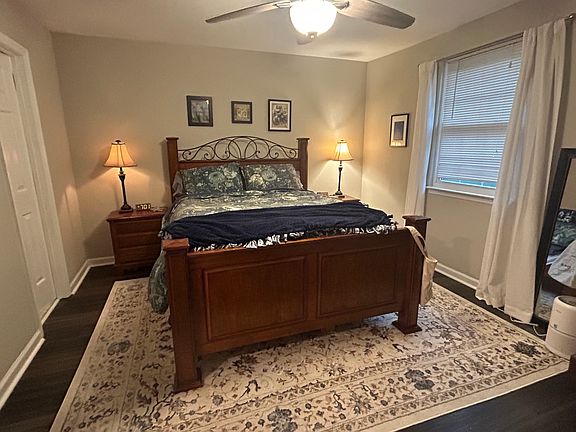 5th image of 106 Brentwood Pt