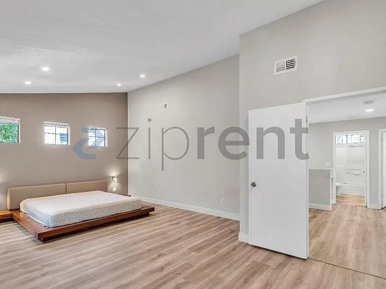1240 Litchfield Ave — Photo 23