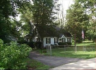 2nd image of 7423 North Dr