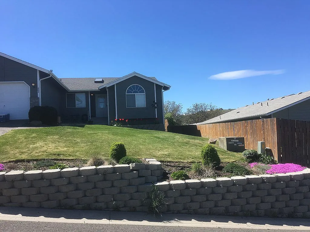 804 S 4th Street Loop photo 1
