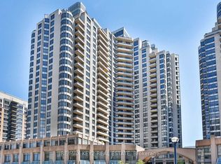 15 Northtown Way #1329, Toronto, ON M2N 7A2