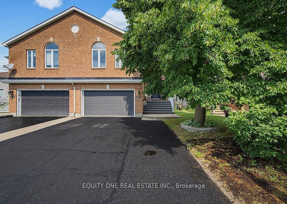 1st image of 143 Castle Glen Cres