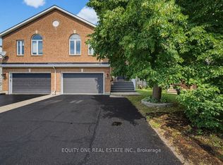 143 Castle Glen Cres, Ottawa, ON K2L 4G9