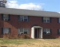 1st image of 121 Sequoia Dr APT 1C