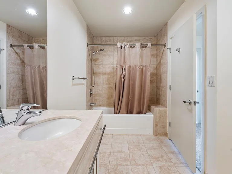 922 NW 11th Ave #509 — Photo 21