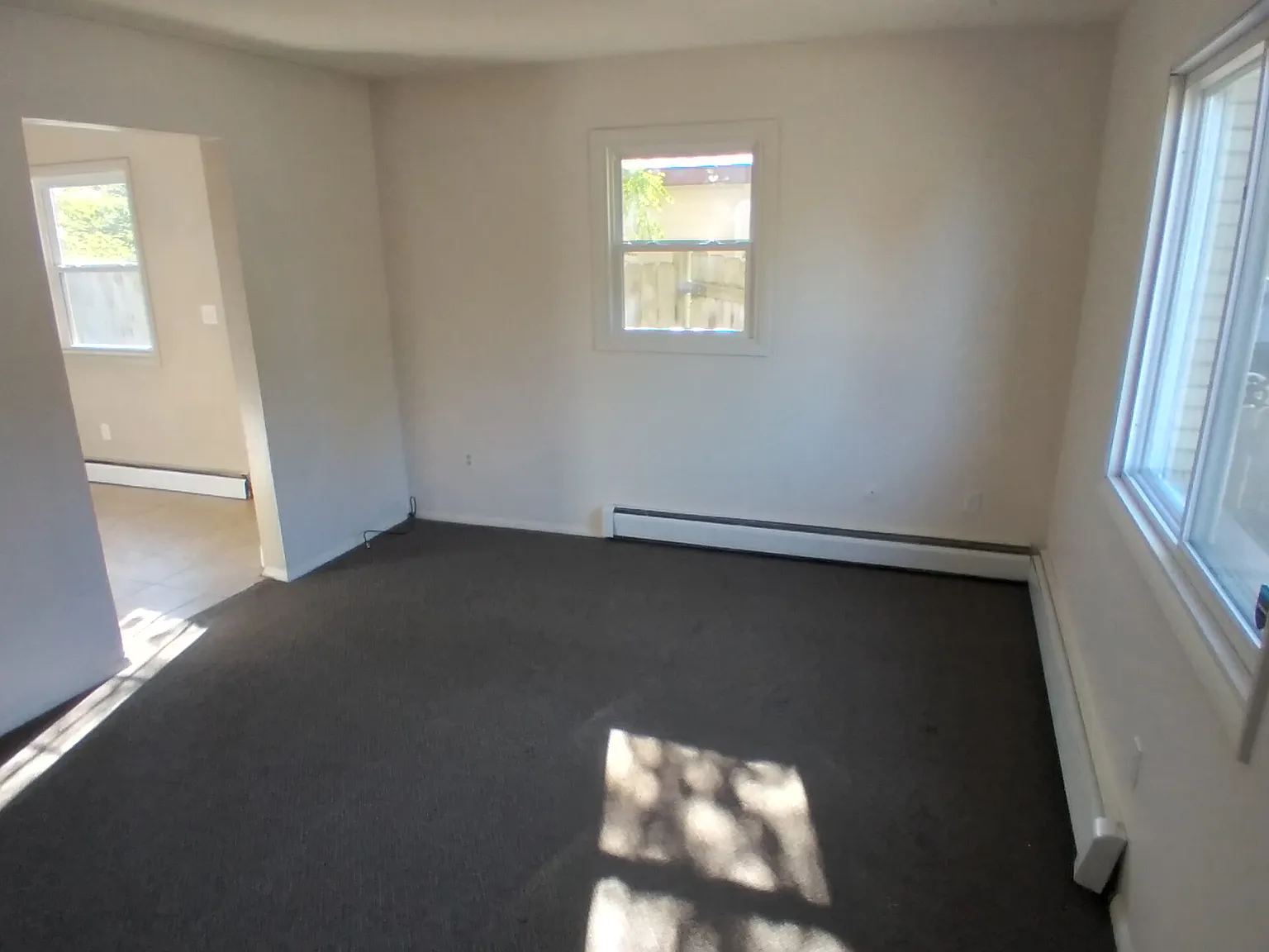 2 bed, 1.5 bath, 1200 sqft, $1,600 — Photo 2