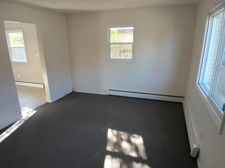 3012 Burlingame Ave SW — Photo 2