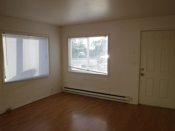4th image of 4459 Airway Dr NE APT 4