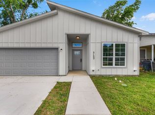 5120 Elgin St, Fort Worth, TX 76105