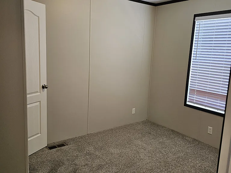 404 Plum St — Photo 10