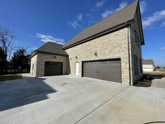 2nd image of 3012 Beaulah Dr