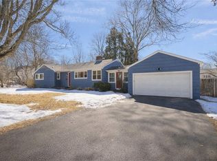 6 Conway Dr, Barrington, RI 02806