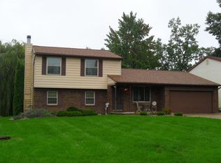 5195 Moceri Ln, Grand Blanc, MI 48439
