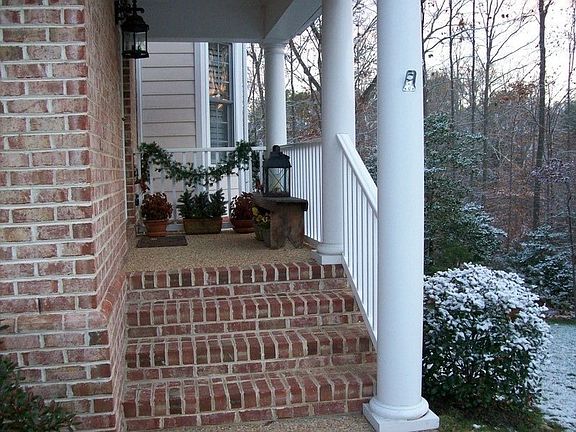 2nd image of 100 Exmoor Ct