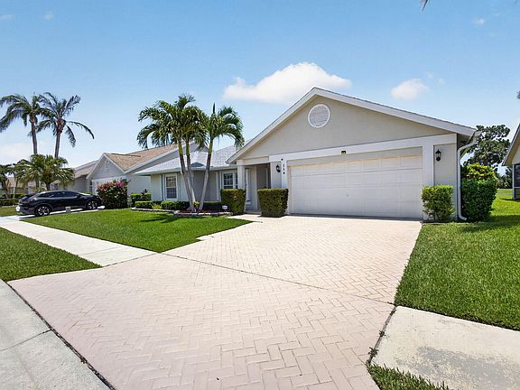 2nd image of 114 Palomino Drive