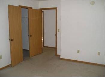 3rd image of 10265 Rosewood Ct