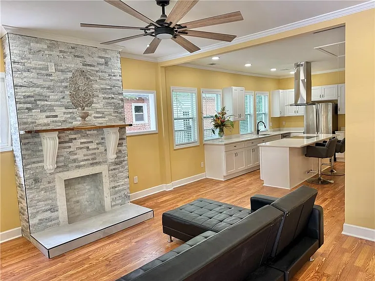2194 Bolton Rd NW — Photo 9