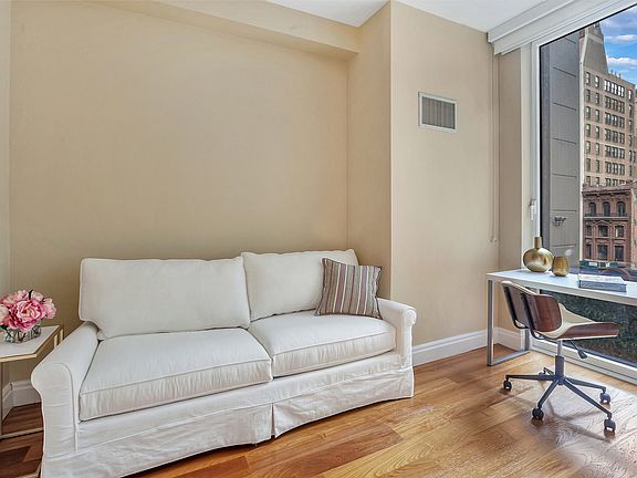 5th image of 33 W 56th St #6AA