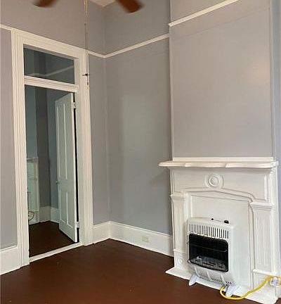 2nd image of 3221 Dauphine St #3221