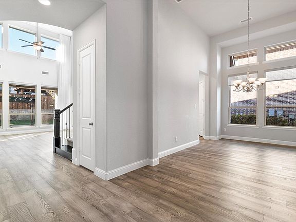 4th image of 1001 Grassy Shore Ln
