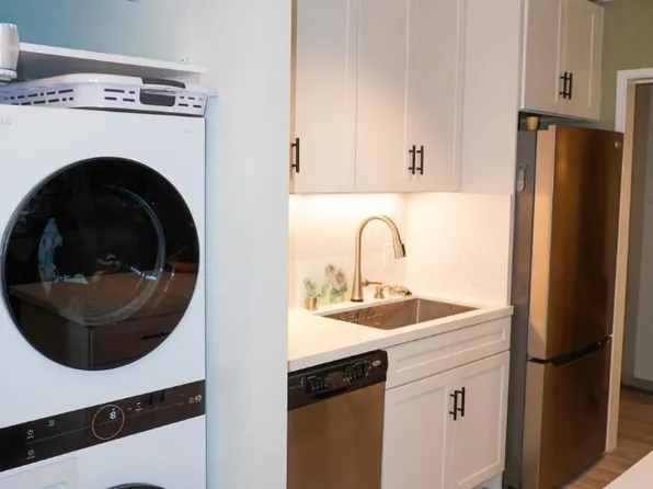 400 Davey Glen Rd APT 4503, Belmont, CA 94002